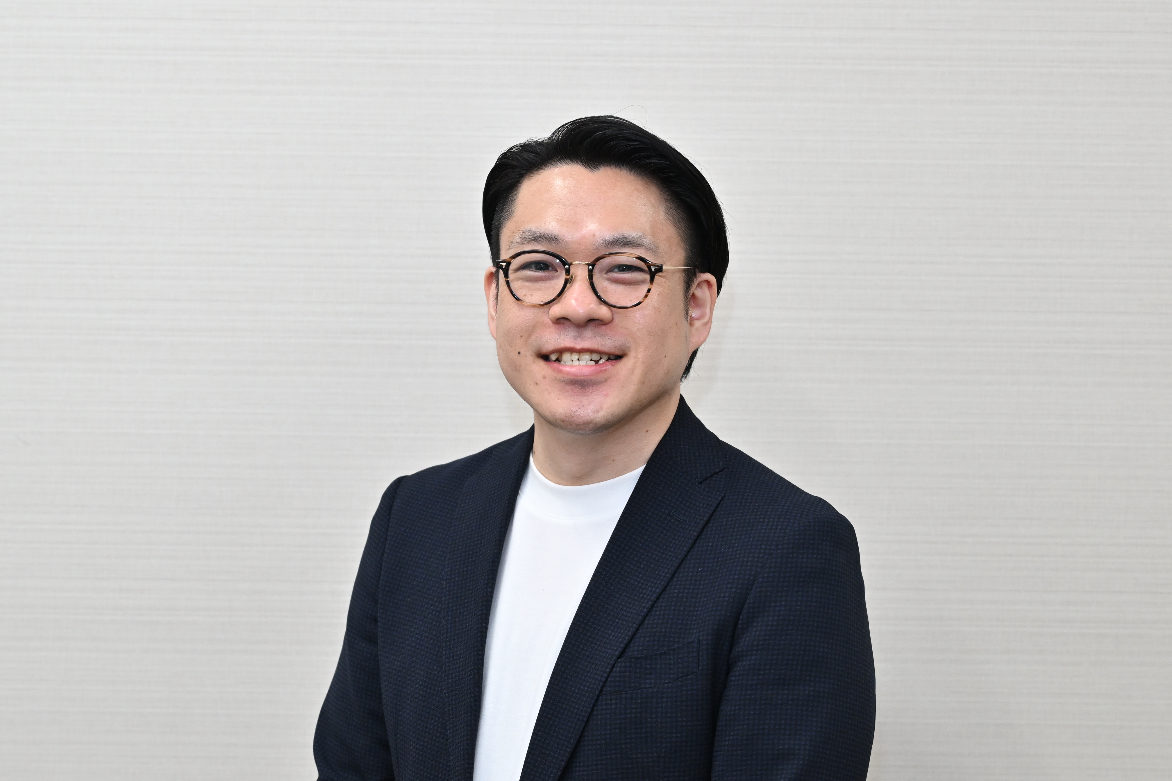 西村 満 氏
