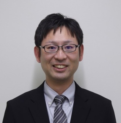 安元 秀志 氏
